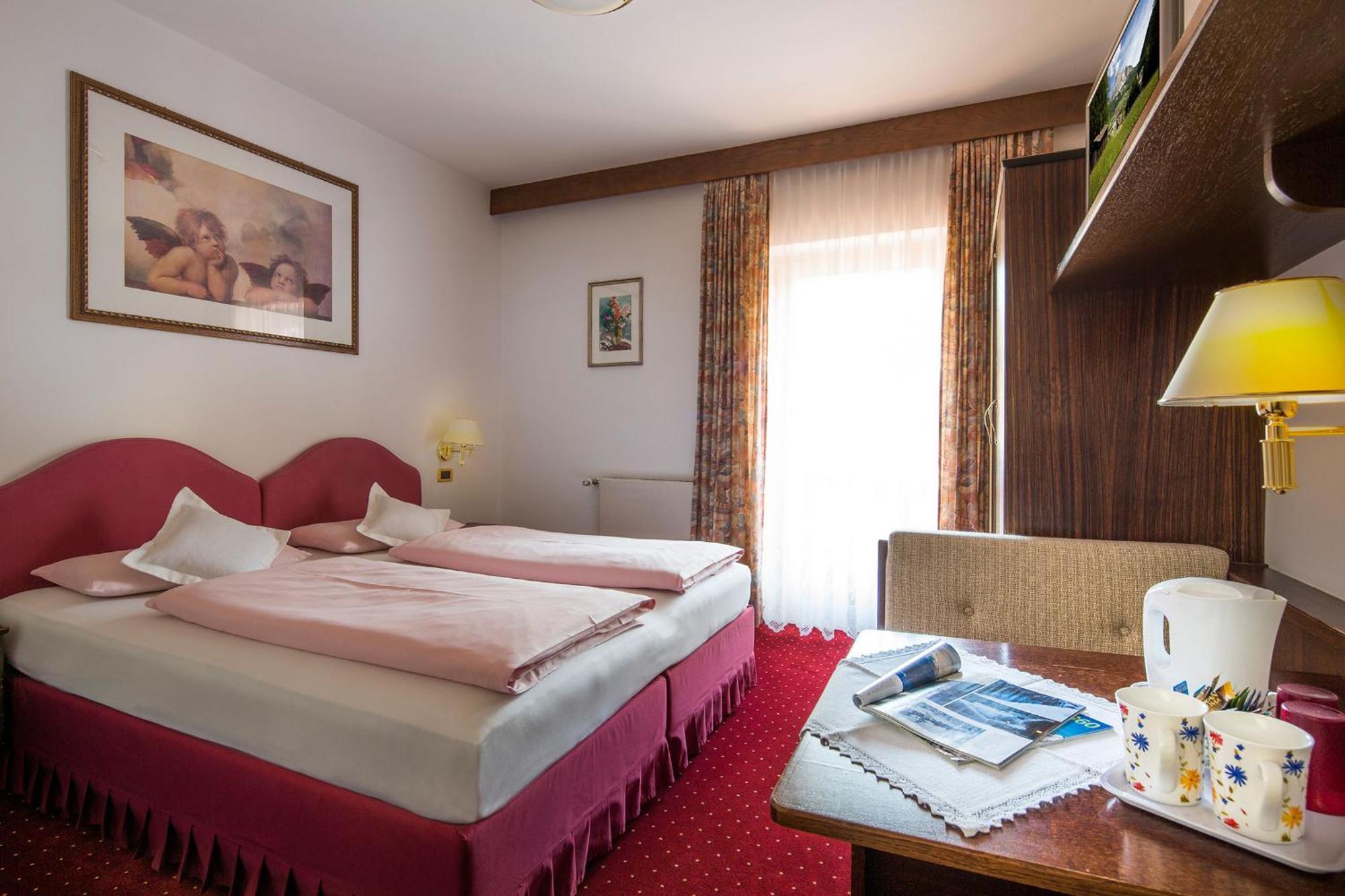 Hotel Maria Corvara In Badia Eksteriør billede